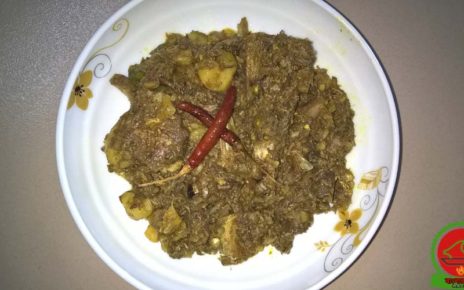 কলার মোচার ঘণ্ট